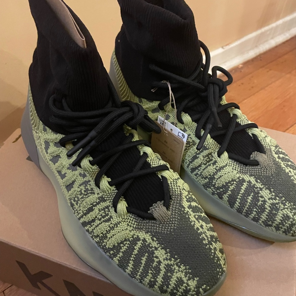 Yeezy Basketball Energy Knit Sneakers